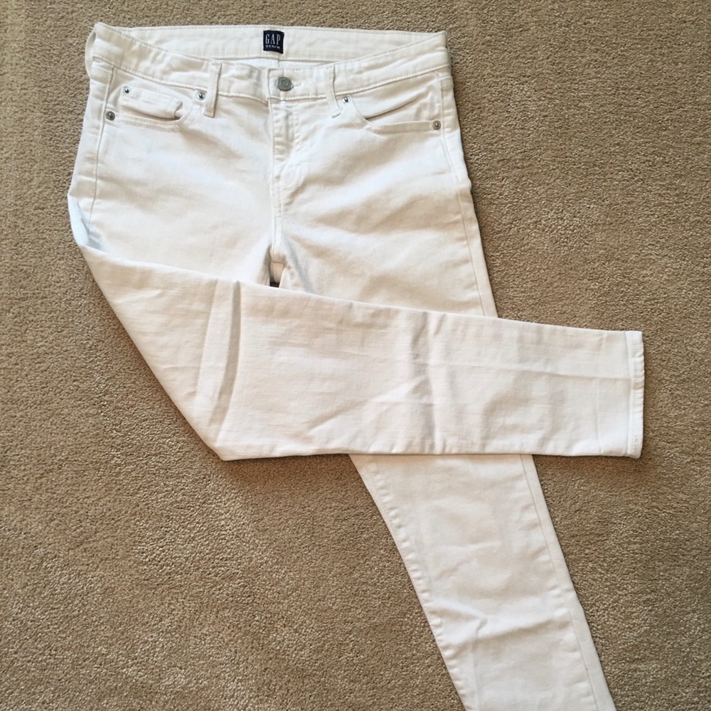 🛑SOLD🛑 BRAND NEW white Gap jeans!! Size 4